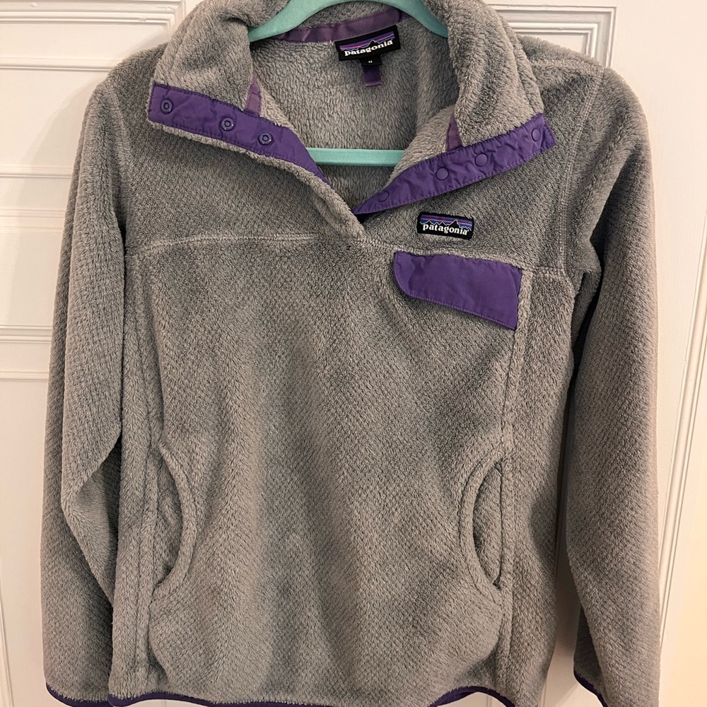 Patagonia Heather Gray and Violet Snap-T Fleece